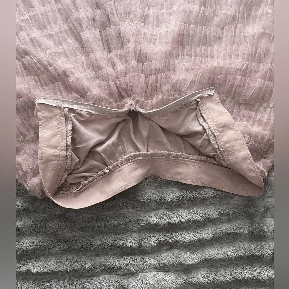 WHOLE OUTFIT Pink Ruffled Skirt Jean Crop top Ankle Boots & Scarf